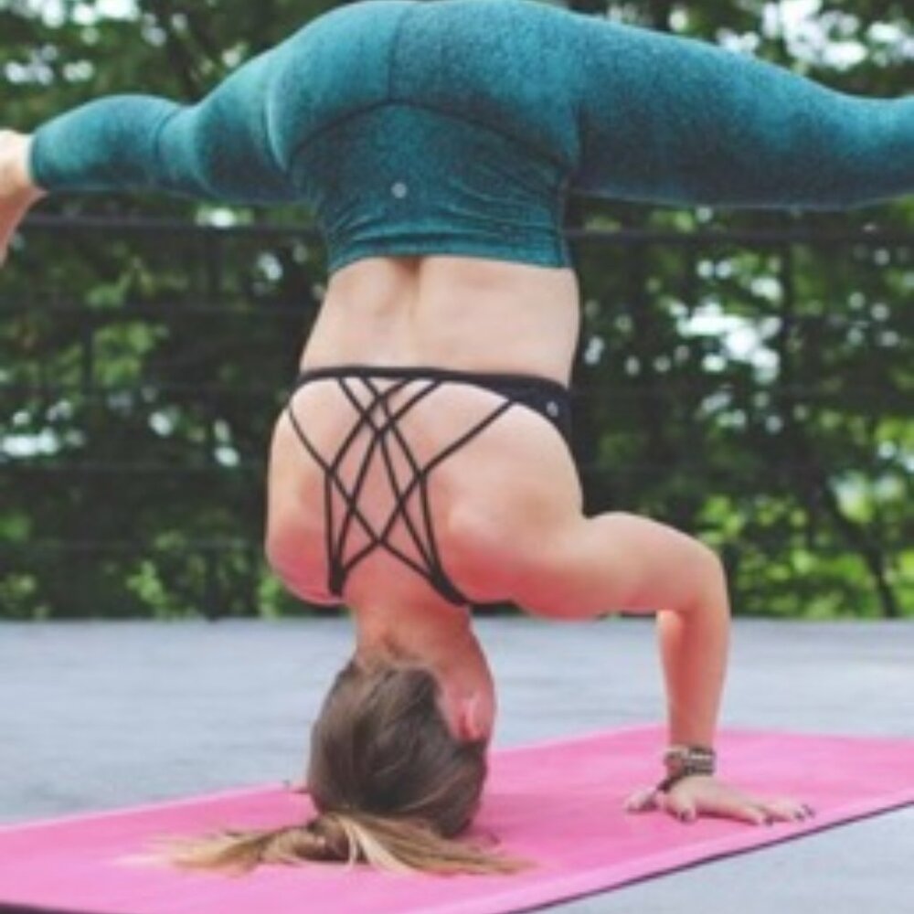 Lululemon Free to be Zen Bra *Light Support*